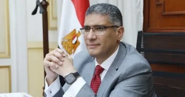 كشف المهندس عادل النجار محافظ الجيزة، عن قيام مديرية الشئون الصحية بالمحافظة بتوجيه قافلة طبية لتقديم خدمات الكشف الطبى والعلاج مجانا لأهالى مدينة 6 أكتوبر، على مدار يومي الثلاثاء 