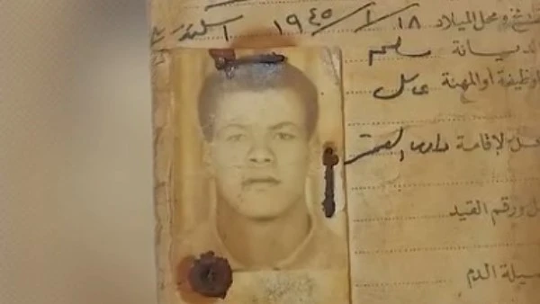 بالصدفة.. العثور على رفات جندي مصري استشهد خلال أحداث حرب 1967 قادت الصدفة أحد الباحثين العاملين في إحدى المؤسسات المدنية، في منطقة صحراوية بالقرب من مدينة الحسنة بوسط سيناء، إلى ا