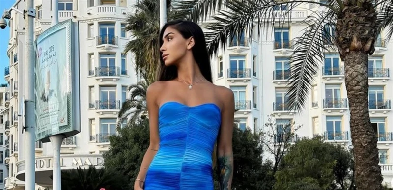 ب هوت شورت.. ابنة نوال الزغبي تستمتع بآخر أيام الصيف في مدينة كان الفرنسية (صور) تعرف على التالي ب هوت شورت.. ابنة نوال الزغبي تستمتع بآخر أيام الصيف في مدينة كان الفرنسية (صور)، ن