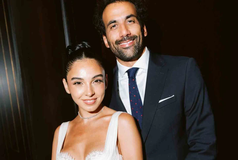 سلمى أبو ضيف أعلنت حملها وجنس مولودها شاهدوا الصور الأولى كشف الممثلة المصرية، سلمى أبو ضيف، عن حملها بطفلة وذلك خلال حلولها ضيفة على غلاف عدد أكتوبر