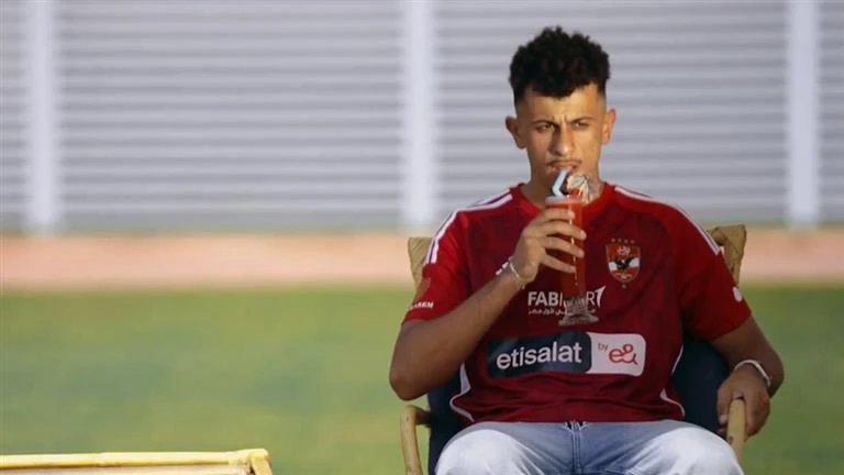 -رسميا.. الأهلي يتعاقد مع عمر الساعي (فيديو) .. أعلن النادي الأهلي تعاقده مع عمر الساعي قادما من الإسماعيلي لمدة 5 سنوات، في فترة الانتقالات الصيفية