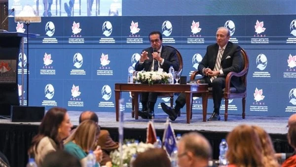 الصحة: التكلفة المالية لقرارات العلاج على نفقة الدولة 20 مليار جنيه سنوياأكد الدكتور خالد عبدالغفار نائب رئيس مجلس الوزراء ووزير الصحة السكان، أن