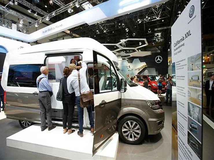 نظرة على معرض سيارات الكارافان بدوسلدورف سيارات 11:06 ص الإثنين 09 سبتمبر 2024 دوسلدورف (د ب أ) تستقطب سيارات الكارافان عشاق التخييم والمغامرات لقضاء العطلات في أحضان الطبيعة. وفيم