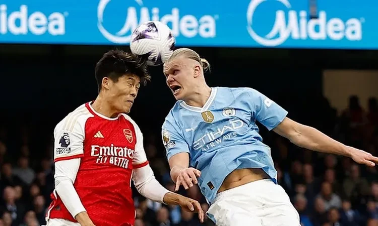 أخبار الرياضة -بث مباشر مباراة مانشستر سيتي وأرسنال في الدوري الإنجليزي (لحظة بلحظة) - التشكيل تعرف على التالي بث مباشر مباراة مانشستر سيتي وأرسنال