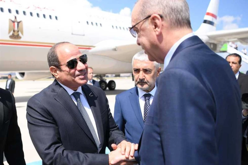 أردوغان: مصر وتركيا مهد الحضارات ونسعى لتعزيز علاقات البلدين قال الرئيس التركي رجب طيب إردوغان، إن تركيا ومصر دولتان كانتا مهد الحضارات في التاريخ،