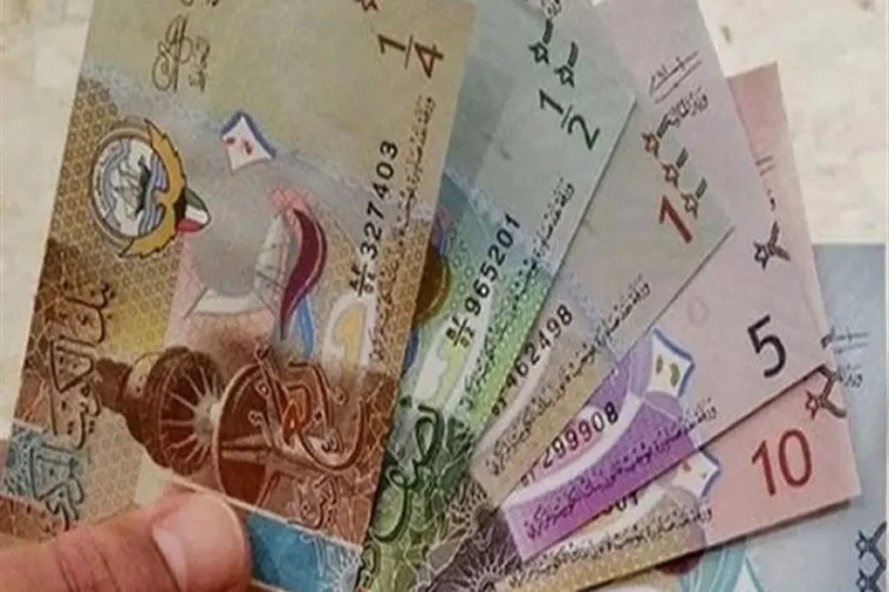 ارتفاع الدينار الكويتي.. أسعار العملات العربية مقابل الجنيه بالبنك الأهلي اليوم الاثنين ارتفعت أسعار 5 عملات عربية بمقدار قرش إلى عشرة قروش أمام
