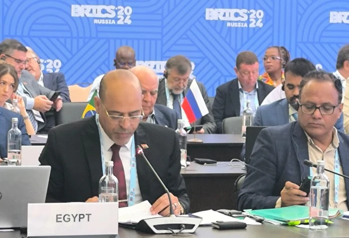 وزير العمل يلقى كلمة مصر أمام الاجتماع الوزاري العاشر لمجموعة البريكس بسوتشي الروسية مصر تضع تنمية رأس المال البشري ضمن أولوياتها ويتضح ذلك في الهدف الرئيسي الثاني لبرنامج عمل الحك