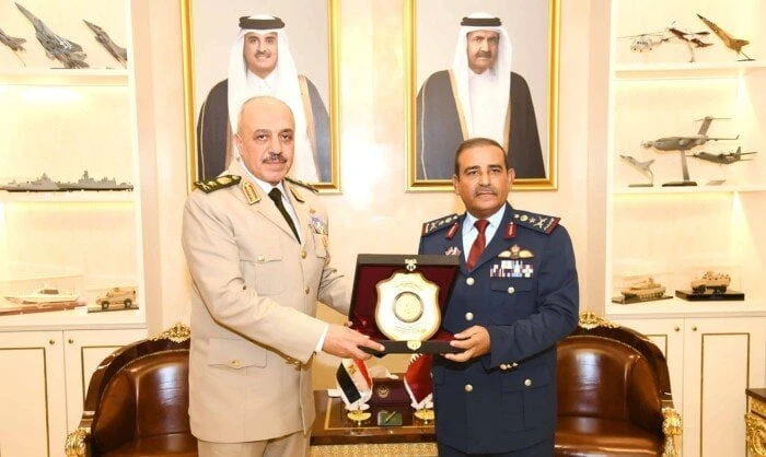 الفريق أحمد خليفة يلتقى رئيس أركان قوات السلطان المسلحة بسلطنة عمانالتقى الفريق أحمد خليفة رئيس أركان حرب القوات المسلحة، بالفريق الركن بحرى عبد الله بن خميس بن عبد الله الرئيسى رئ