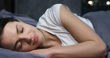 هل أحلام اليقظة مفيدة؟.. استشارى يوضح إزاى تتخلص منها لو سببت لك مشاكل صحة وطب أحلام اليقظة هي سلوك يقضي فيه الشخص قدرا مفرطا من الوقت في الأحلام، وغالبا ما ينغمس في خياله، وهذا ال