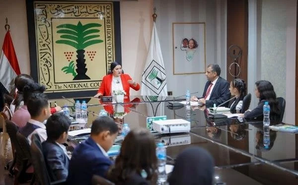 رئيسة القومي للطفولة تجتمع بأطفال منتدى و برلمان الطفل المصري اجتماع سحر السنباطي بأطفال مبادرة بداية هبة المرمىاستقبلت الدكتورة سحر السنباطي رئيسة المجلس القومي للطفولة والأمومة ٢