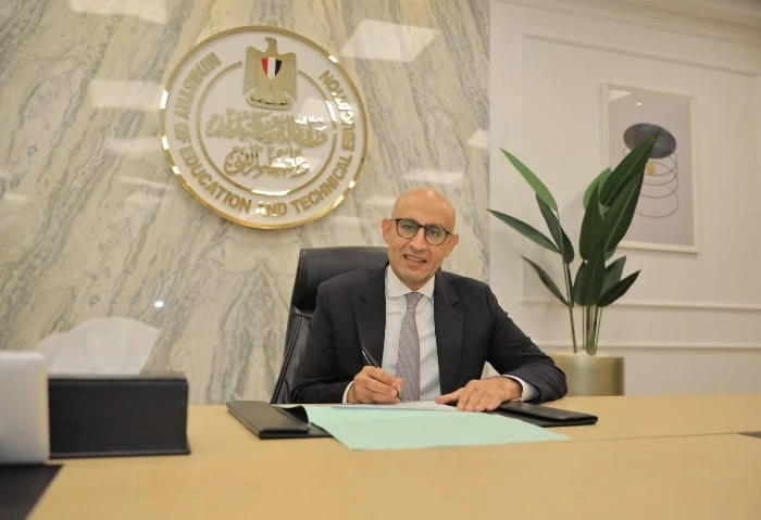 من التعليم ل المدرسين: يمكنكم العمل شيفت بالحصة لزيادة الدخل أصدرت وزارة التربية والتعليم والتعليم الفني توجيهات هامة للمديريات التعليمية، تتعلق بحصر شاغلي الوظائف المحددة في الماد