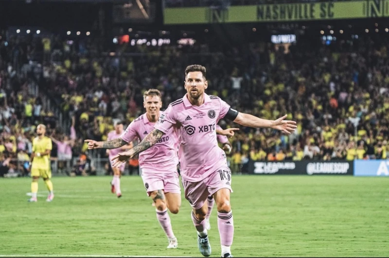 أخبار الرياضة -مشاهدة بث مباشر مباراة إنتر ميامي ضد تشارلوت في الدوري الأمريكي 2024 (فيديو) تعرف على التالي مشاهدة بث مباشر مباراة إنتر ميامي ضد تشارلوت في الدوري الأمريكي 2024 (في