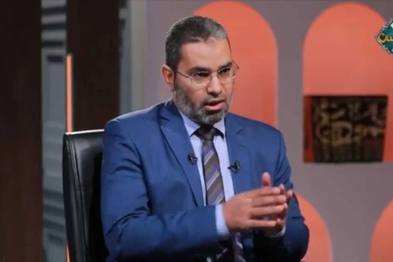 مع زيادة التعرق والرائحة الكريهة.. أستاذ بالأزهر يوضح أهمية الطهارة في الإسلام (فيديو) أكد الدكتور أحمد الرخ، الأستاذ بكلية الشريعة والقانون بجامعة