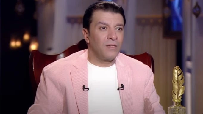 استدعاء مصطفى كامل لسماع أقواله في واقعة النصب عليه أمرت جهات التحقيق في أكتوبر، باستدعاء المطرب مصطفى كامل نقيب الموسيقيين، لسماع أقواله في واقعة