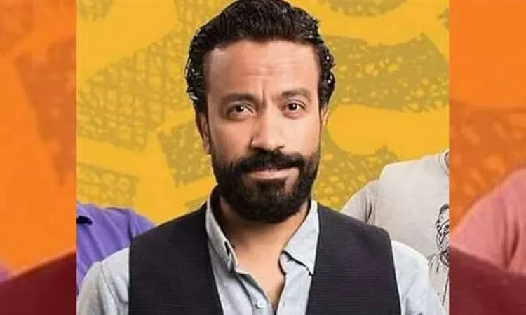 سامح حسين يشوق جمهوره لمسرحية عامل قلق تعرف على التالي سامح حسين يشوق جمهوره لمسرحية عامل قلق ، روج الفنان سامح حسين، لمسرحيته الجديدة التي تحمل اسم