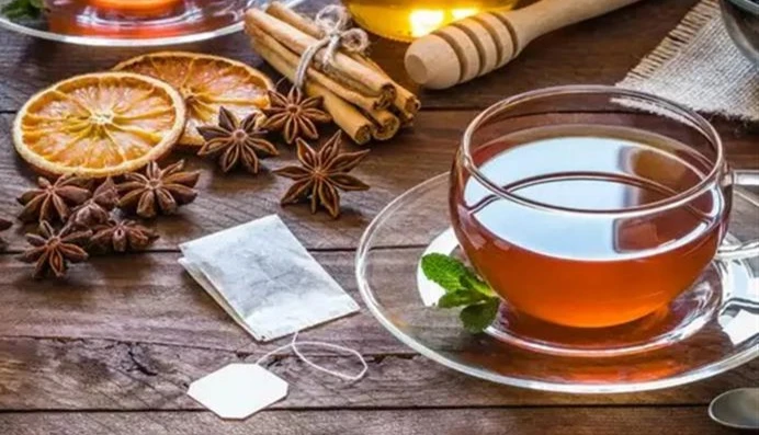 فوائد شرب اليانسون أبرزها تخفيف السعالاليانسون هو من الأعشاب معروف في العديد من الثقافات حول العالم، ويستخدم بشكل رئيسي كعلاج طبيعي للعديد من المشكلات الصحية. يتمتع اليانسون بفوائد