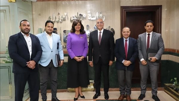 تنمية المشروعات يتعاون مع التحالف الوطني لدعم قطاع المشروعات المتوسطة والصغيرة ومتناهية الصغرقامت السفيرة نبيلة مكرم رئيس الأمانة الفنية للتحالف