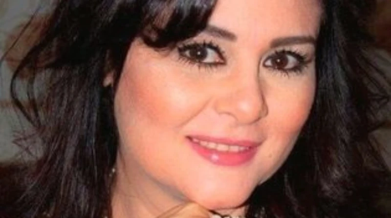 علا رامي: مسلسل السر انتهى تصويره منذ 2017 (خاص) كشفت الفنانة علا رامي عن سبب تأجيل عرض مسلسل السر، بطولة الفنان حسين فهمي منذ عام 2017.وأكدت علا رامي أن سبب تأجيل عرض المسلسل يرجع