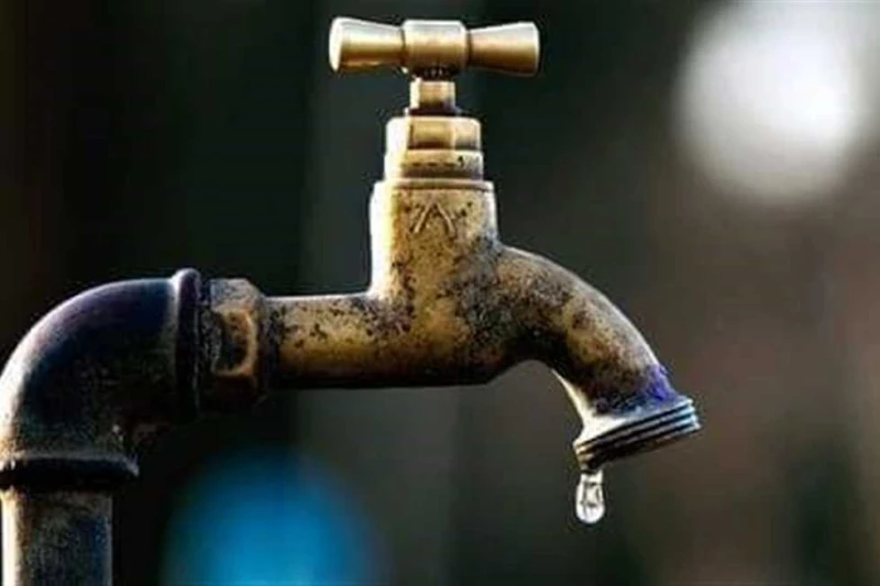 انقطاع المياه غدا عن 11 منطقة بمحافظة القاهرة.. تعرف عليها أعلنت شركة مياه الشرب بالقاهرة عن انقطاع المياه غدا في عدد من المناطق لمدة 5 ساعة، وذلك