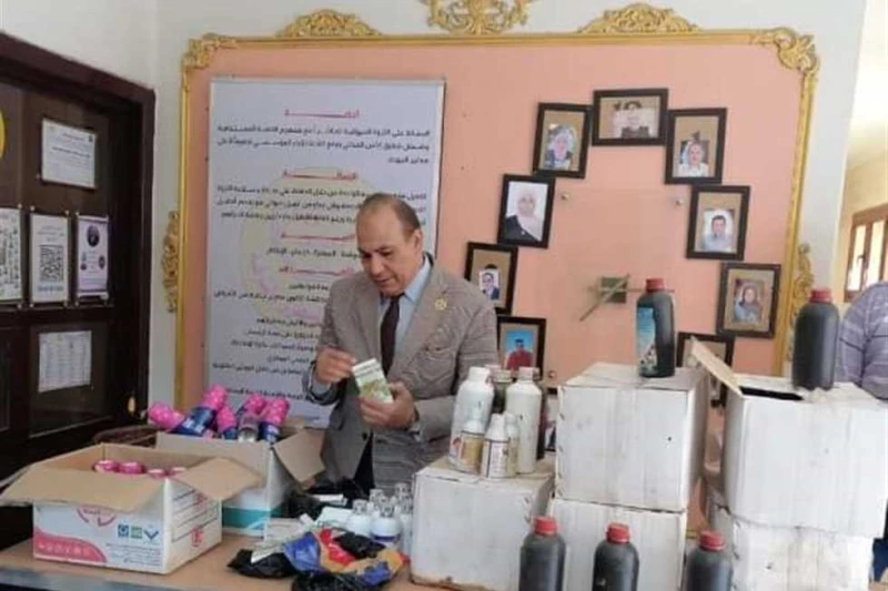 ضبط أدوية بيطرية منتهية الصلاحية ومجهولة المصدر في حملات رقابية بالشرقية كثفت الأجهزة الرقابية بالشرقية، بالتنسيق مع مديرية الطب البيطري من الحملات التفتيشية والرقابية على عيادات و