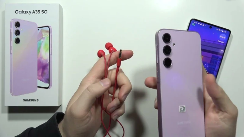 هاتف مصمم بفخامة مقاوم للماء.. سعر ومواصفات 35 5 الرائد في فئته والأكثر مبيعا بأداء سريع وأمكانيات رائدةتنافس شركة سامسونج في الفئة المتوسطة للهواتف