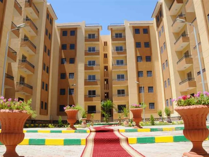 الاسكان.. طرح كراسات شروط حجز 1645 وحدة سكنية كاملة التشطيب في 8 مدن جديدةأعلنت وزارة الاسكان والمجتمعات العمرانية الجديدة، عن طرح كراسات الشروط الخاصة بحجز 1645 وحدة سكنية كاملة ا