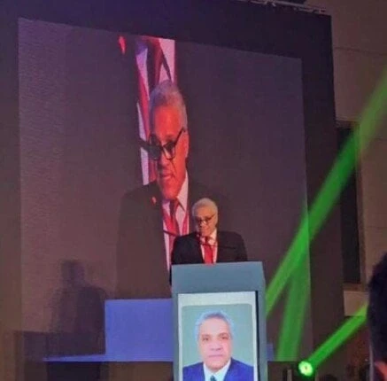 رئيس الخدمات البيطرية: صناعة الدواجن ركيزة أساسية لضمان الأمن الغذائيالدكتور ممتاز شاهين رئيس هيئة الخدمات البيطريةألقى الدكتور ممتاز شاهين رئيس