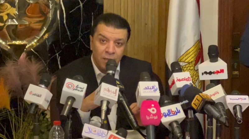 بعد تهديدات مصطفى كامل.. هؤلاء أثاروا غضب النقيب يبدو أن مؤدو المهرجانات قد أثاروا غضب الفنان مصطفى كامل نقيب الموسيقيين، مرة أخرى، وهو ما ظهر في