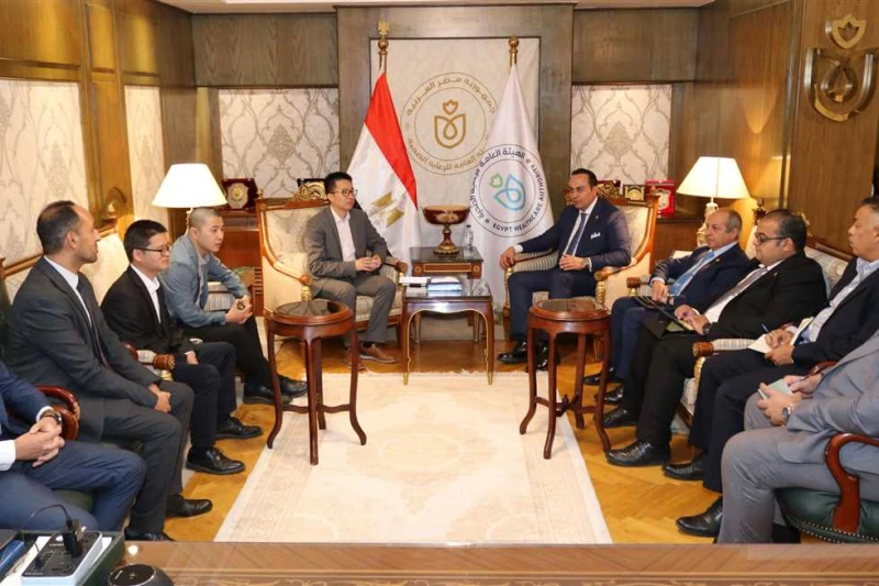 إنشاء 6 ملايين ملف إلكتروني.. السبكي يستعرض إنجازات الرقمنة في التأمين الصحي الشامل التقى الدكتور أحمد السبكي رئيس هيئة الرعاية الصحية والمشرف العام