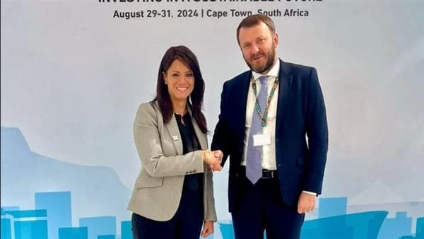 مصر وروسيا يبحثان سبل التعاون لتحقيق أهداف بنك التنمية الجديد التقت الدكتورة رانيا المشاط، وزيرة التخطيط والتنمية الاقتصادية والتعاون الدولي، مكسيم