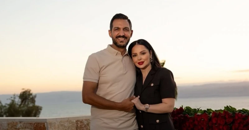 زوج ديانا كرزون يعيشها أجمل اللحظات الرومانسية بمناسبة عيد زواجهما.. ش اهدوا تعرف على التالي زوج ديانا كرزون يعيشها أجمل اللحظات الرومانسية بمناسبة عيد زواجهما.. ش اهدوا، فاجأ معاذ