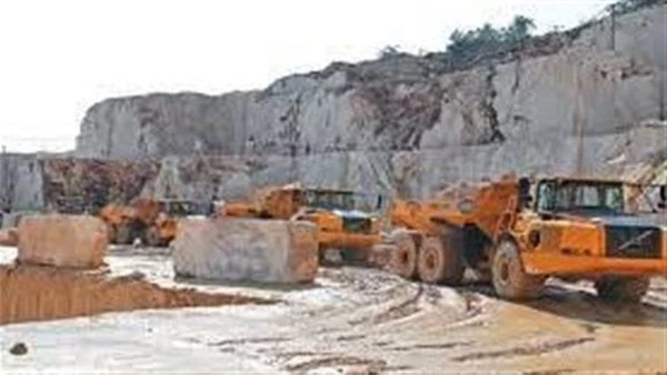 محمد عارف: صناعة الرخام تتطلب استراتيجية لتحويل الخامات إلى منتجات ذات قيمة مضافة أكد محمد عارف، رئيس الجمعية المصرية الإفريقية لصناعة الرخام