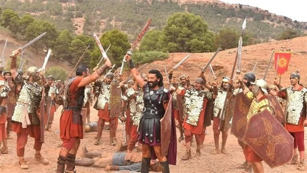 إيرادات الأفلام.. هشام ماجد ينتصر على الجميع.. وخالد النبوى يواجه شبح الهبوط تنافست في الموسم الصيفي بدور العرض السينمائية 6 أعمال سينمائية وهي: ولاد رزق 3 ، واللعب مع العيال، وعصا