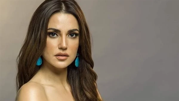 نجوم الفن: درة تلعب بطولة فيلم كوميدي تونسي جديد.. وتنتظر عرض مسلسل الذنب تعيش الفنانة درة حالة من النشاط الفني، حيث تبدأ قريبا تصوير فيلم تونسي