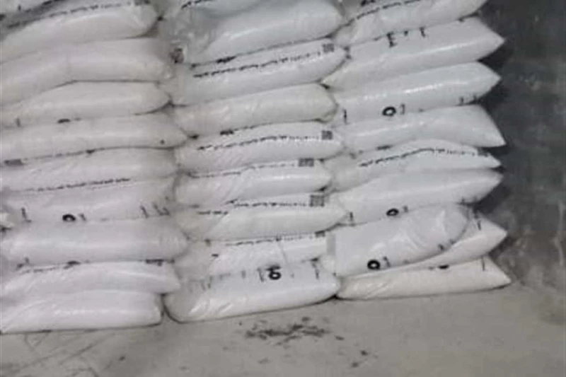 ضبط 6 أطنان أسمدة زراعية محظور تداولها خارج الجمعيات الزراعية في الشرقية كثفت الأجهزة الرقابية بالشرقية، بالتنسيق مع مباحث التموين، وجهاز حماية المستهلك، ومديريتي الصحة، والطب البي