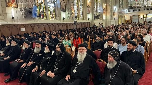 بحضور الأنبا مارك.. الاحتفال بطلبة الثانوية العامة بباريس صور احتفلت إيبارشية باريس وشمالي فرنسا أمس، بتكريم أبنائها الذين اجتازوا هذا العام المرحلة