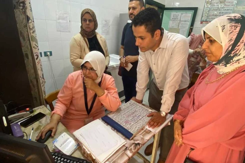 الصحة: إجراءات لتوفير بعض نواقص الأدوية بمستشفى حميات دمياط وصلت وزارة الصحة والسكان، تنفيذ المرحلة الثانية من حملة المرور الميداني على المنشآت الطبية في جميع المحافظات، وفقا لتوجي