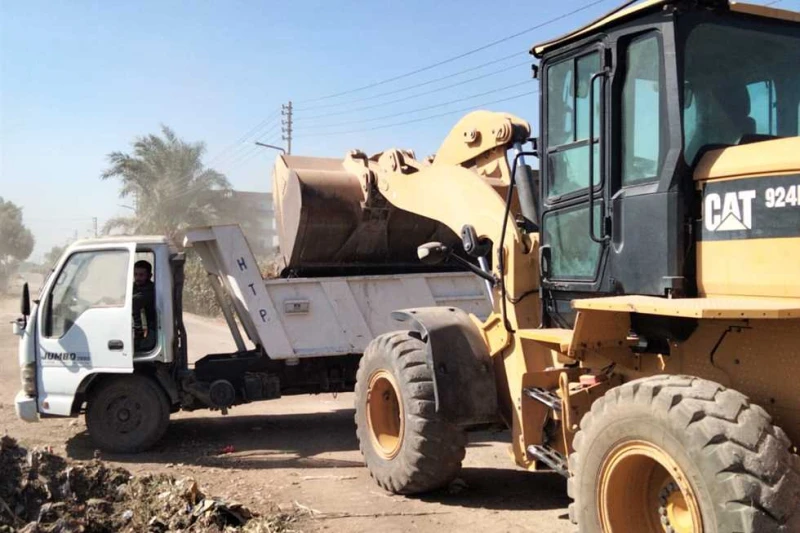 محافظ أسيوط: حملات مكثفة للنظافة ورفع المخلفات ب4 مراكز وجه اللواء دكتور هشام أبوالنصر محافظ أسيوط، باستمرار حملات النظافة بكافة قرى ومراكز المحافظة،