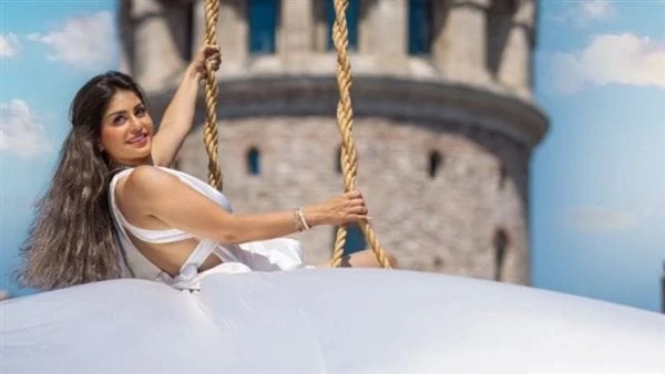 منة فضالي تتألق في أحدث ظهور من تركيا شاهد شاركت الفنانة منة فضالي، صورا جديدها لها في أحدث إطلالتها على موقع التواصل الاجتماعي لتبادل الصور