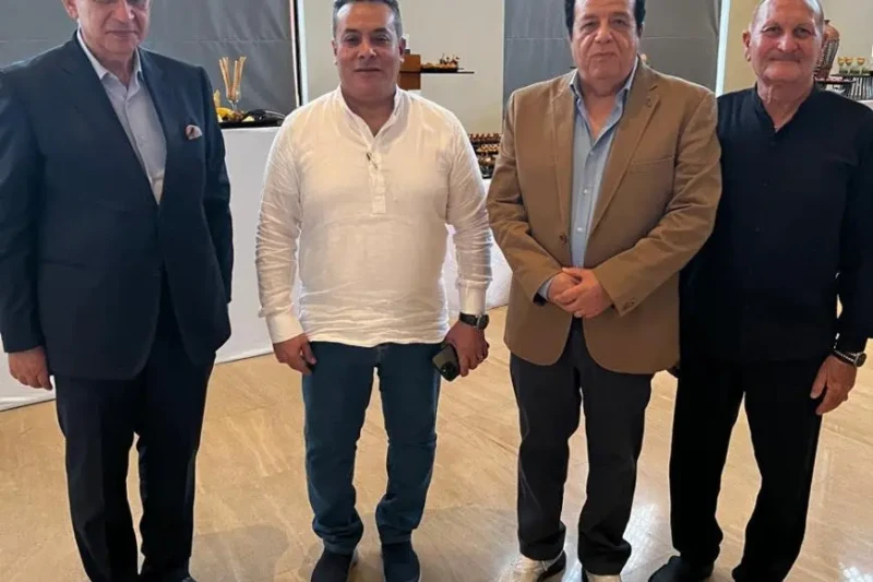 مستثمرو مرسى علم: انتخاب مجلس جديد للجمعية والاتفاق على تشغيل الفنادق المغلقة أكد مستثمرو السياحة بمرسى علم أنهم سيقومون بتشغيل الفنادق المغلقة وتحت