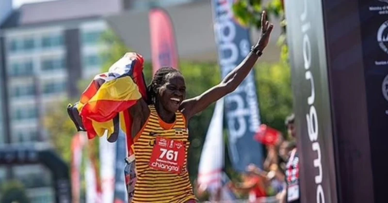 وفاة لاعبة أولمبية بطريق وحشية .. حرقها حبيبها أمام ابنتها تعرف على التالي وفاة لاعبة أولمبية بطريق وحشية .. حرقها حبيبها أمام ابنتها، بطريقة مأساوية توفيت اللاعبة الأولمبية الأوغن