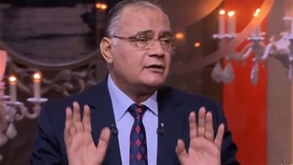 الهلالي: إلهام شاهين فنانة محترمة ولها وجهة نظر وتعرضت لتنمر فقهي علق الدكتور سعد الدين الهلالي، أستاذ الفقه المقارن بجامعة الأزهر الشريف، على انتقاد الهام شاهين مخرج أحد أعمالها ا