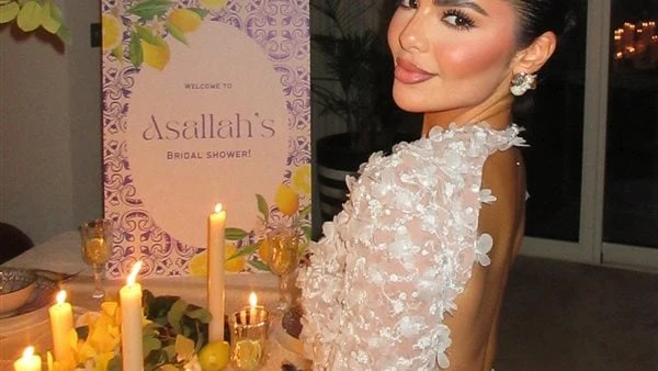 هكذا أخفت وجه زوجها ..أصالة كامل مذيعة 3 السابقة تودع العزوبيةتصدرت أصالة كامل، مذيعة 3، التي كان يعشقها الأطفال المتابعون للقناة، تريند السوشيال ميديا.أصالة كامل وشاركت البلوجر ال