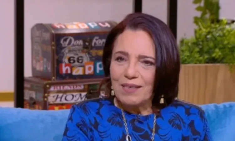 سمعت بلاوي عن الشيخ الشعراوي.. عارفة عبدالرسول تكشف حقيقة هجومها على إمام الدعاة تعرف على التالي سمعت بلاوي عن الشيخ الشعراوي.. عارفة عبدالرسول تكشف