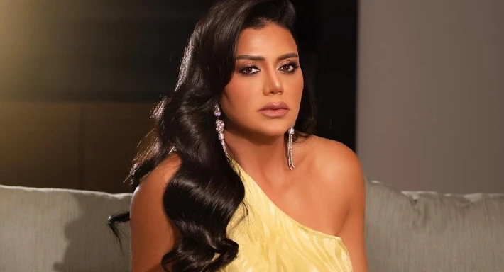 بالفيديو - رانيا يوسف تخرج عن صمتها افاق عربية - خلال مداخلة مع برنامج الحكاية الذي يقدمه الإعلامي عمرو أديب عبر قناة مصر، خرجت الفنانة رانيا يوسف