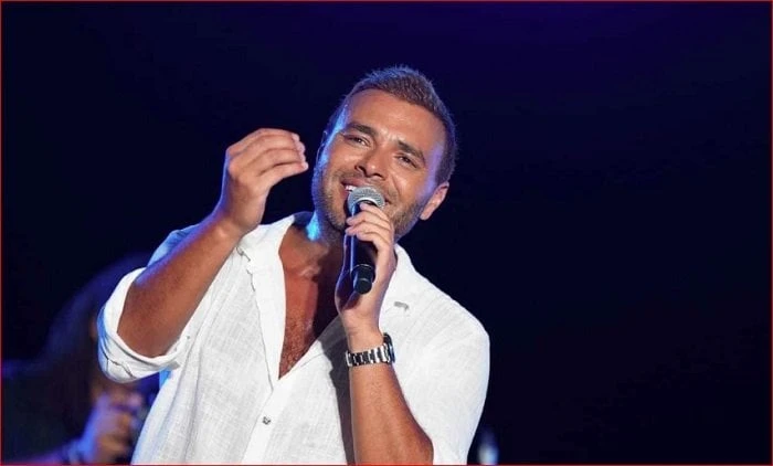 كان الحشد كهربائيا.. تعليق رامي صبري على حفله الأخير ب الساحل الشمالي (صور) تعرف على التالي كان الحشد كهربائيا.. تعليق رامي صبري على حفله الأخير ب