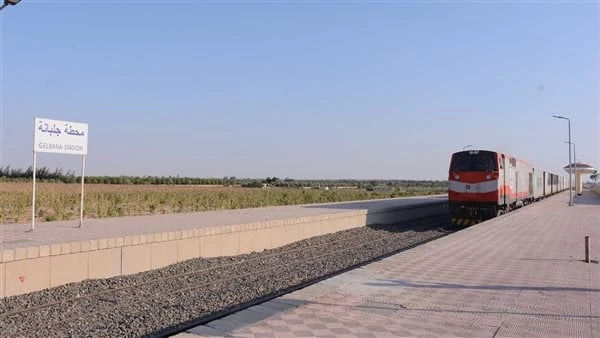 النقل تناشد المواطنين عدم إقامة معابر غير شرعية على قضبان السكك الحديديةتابعت وزارة النقل، ممثلة في الهيئة القومية لسكك حديد مصر، الترويج حملة سلامتك