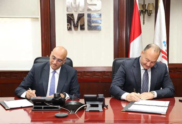 باسل رحمي: 75 مليون جنيه للمشروعات الصغيرة بنظام التأجير التمويلي بالمحافظات أعلن باسل رحمي، الرئيس التنفيذي لجهاز تنمية المشروعات المتوسطة والصغيرة ومتناهية الصغر، عن عقد تمويل بق