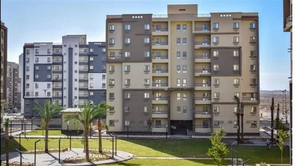 بمقدم 50 ألف جنيه فقط.. خطوة واحدة لإمتلاك شقة فاخرةتسعى الحكومة إلى توفير شقق وأراض سكنية لمحدودي ومتوسطي الدخل بأسعار مدعمة حيث يمكن للجميع مع