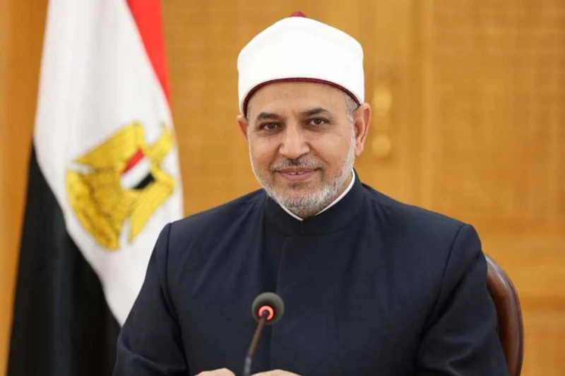 اليوم.. فتح باب تعديل الترشيح بجامعة الأزهر إلكترونيا وحتى الأربعاء صدق الدكتور سلامة جمعة داود، رئيس جامعة الأزهر، على فتح باب تعديل الترشيح للطلاب